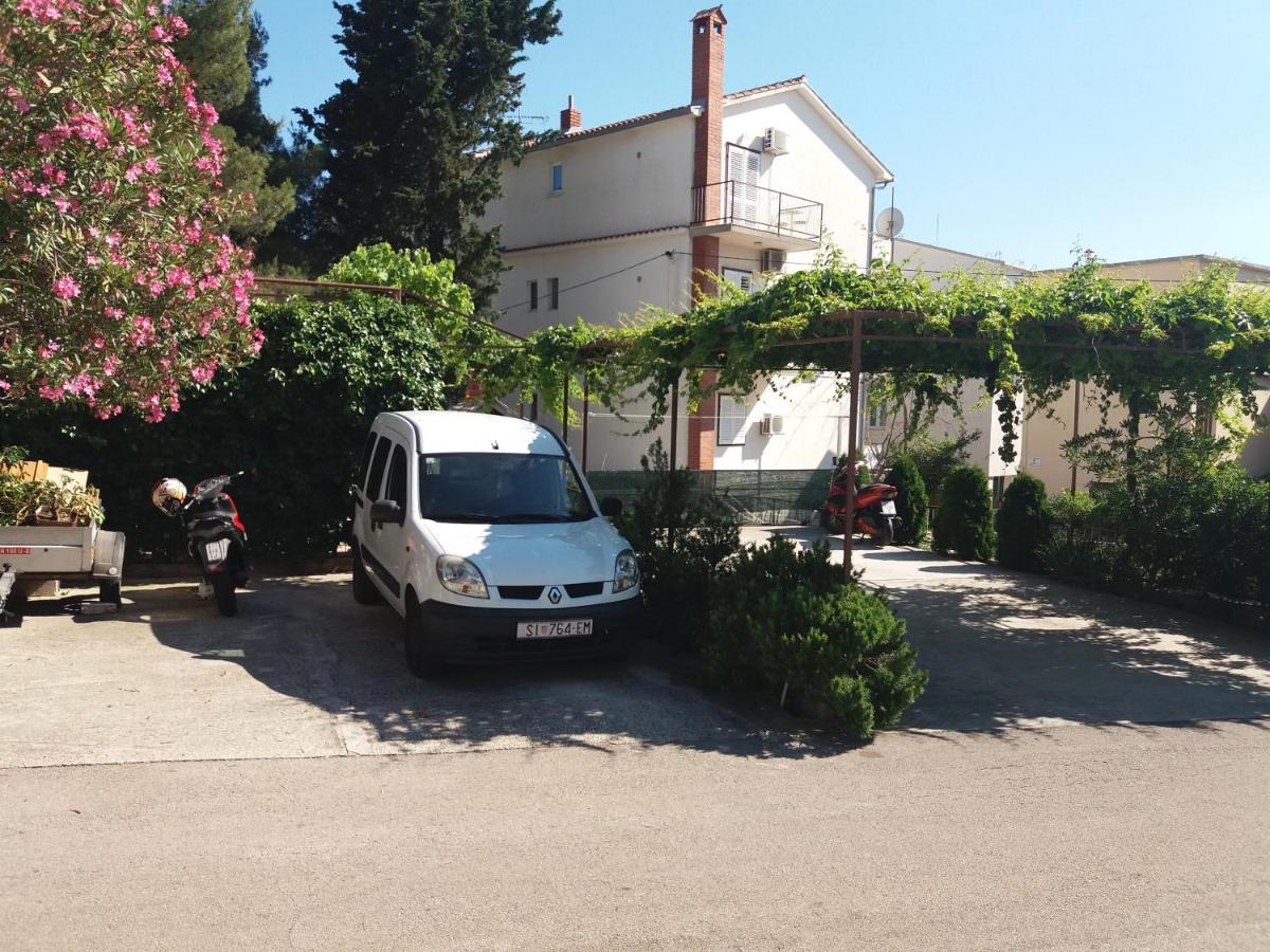 Apartment Viktoria Primošten Kültér fotó